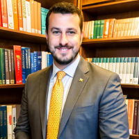 Dr. Henrique Sisdeli